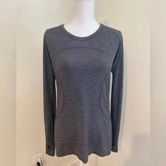 Lululemon Swiftly Tech Long Sleeve Size 10 Black/White Stripes - Picture 2 of 6